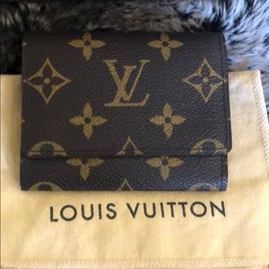 ❌SOLD ❌Authentic Louis Vuitton Card Case